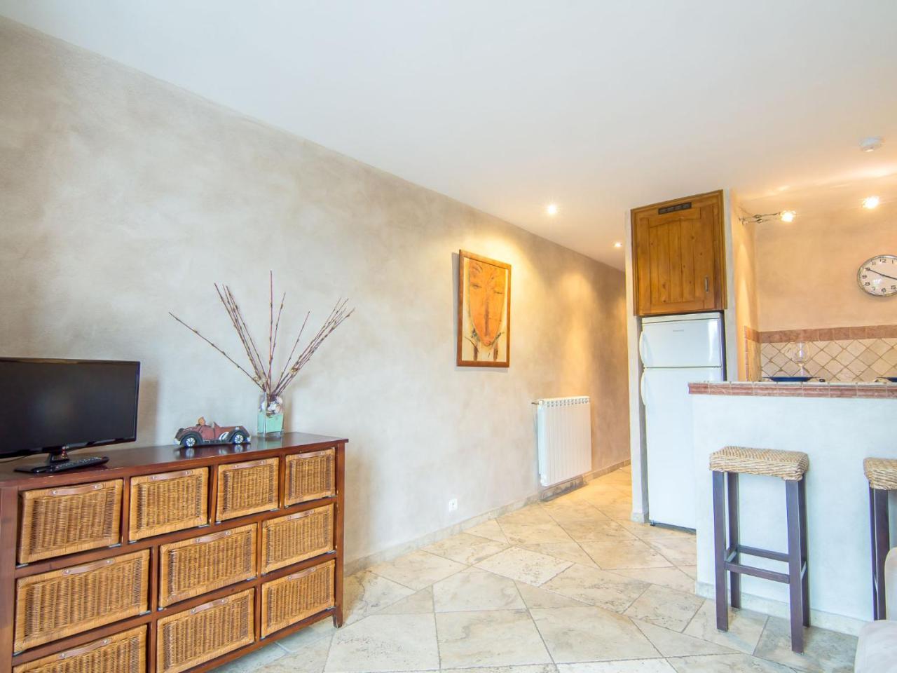 Apartment Les Carles By Interhome Saint-Tropez Exterior photo